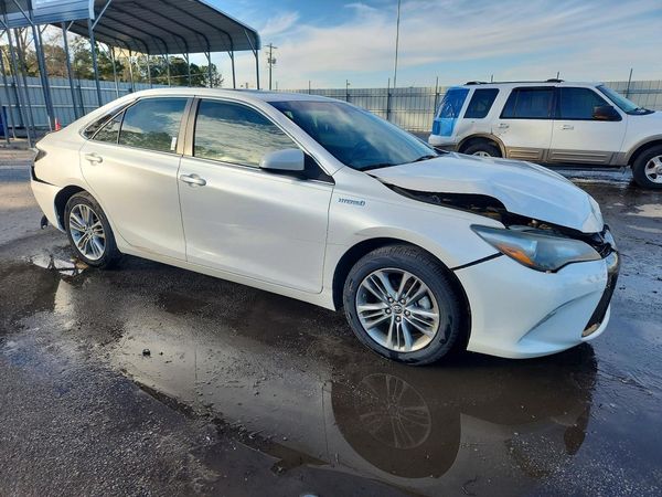 2016 TOYOTA CAMRY Hybrid