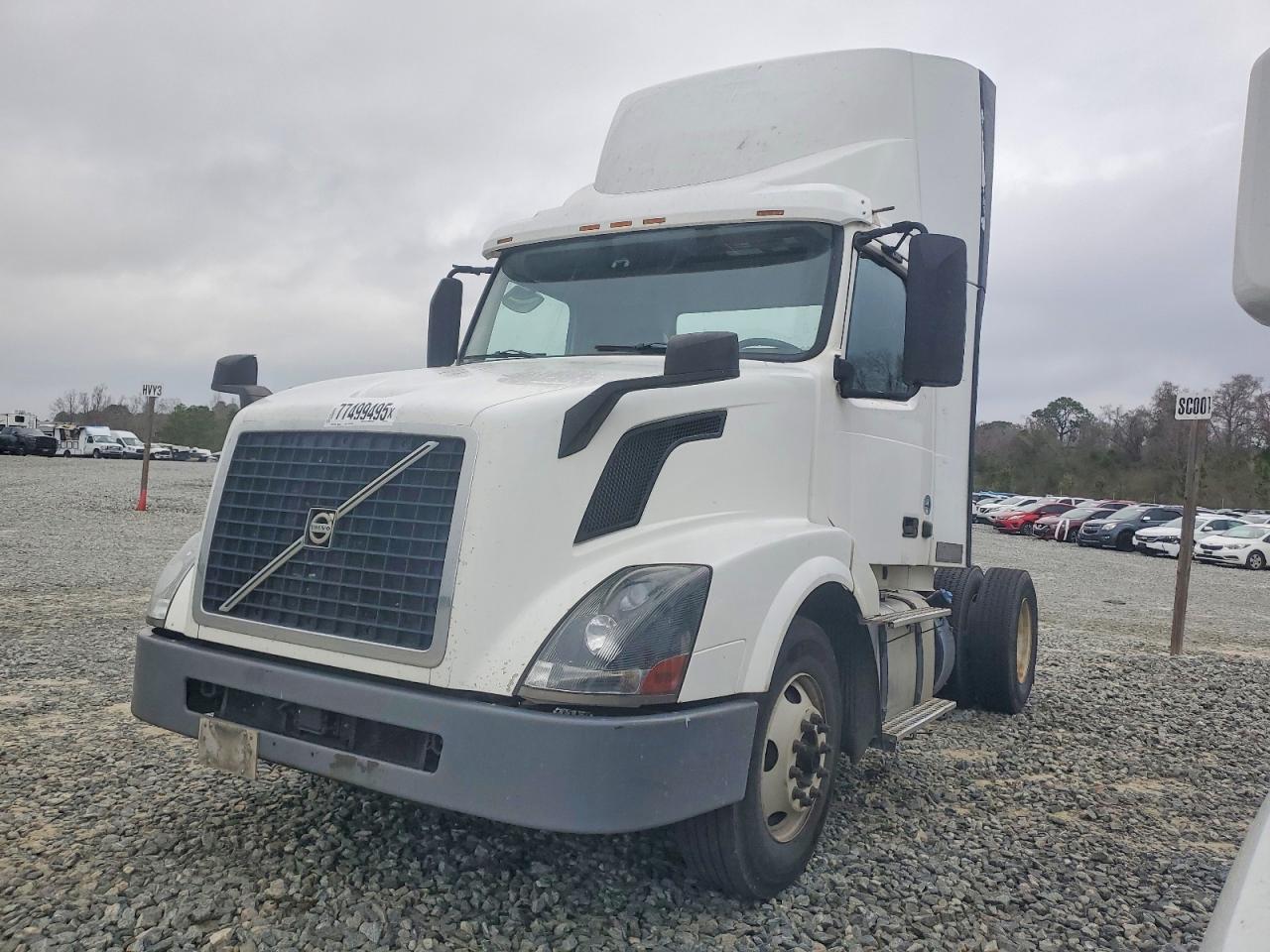 2017 VOLVO VNL