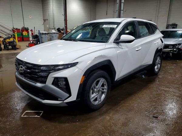 2025 HYUNDAI TUCSON SE