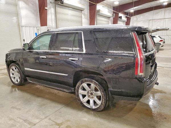 2016 CADILLAC ESCALADE Luxury