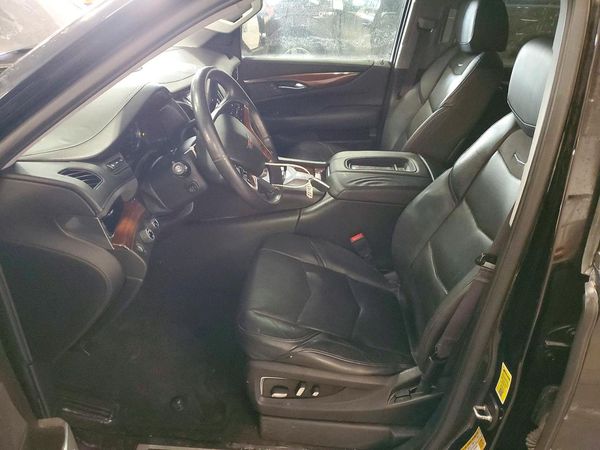 2016 CADILLAC ESCALADE Luxury