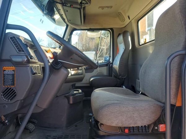 2018 VOLVO VNL