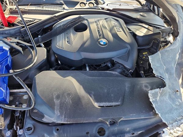 2020 BMW 2 SERIES — Engine bay