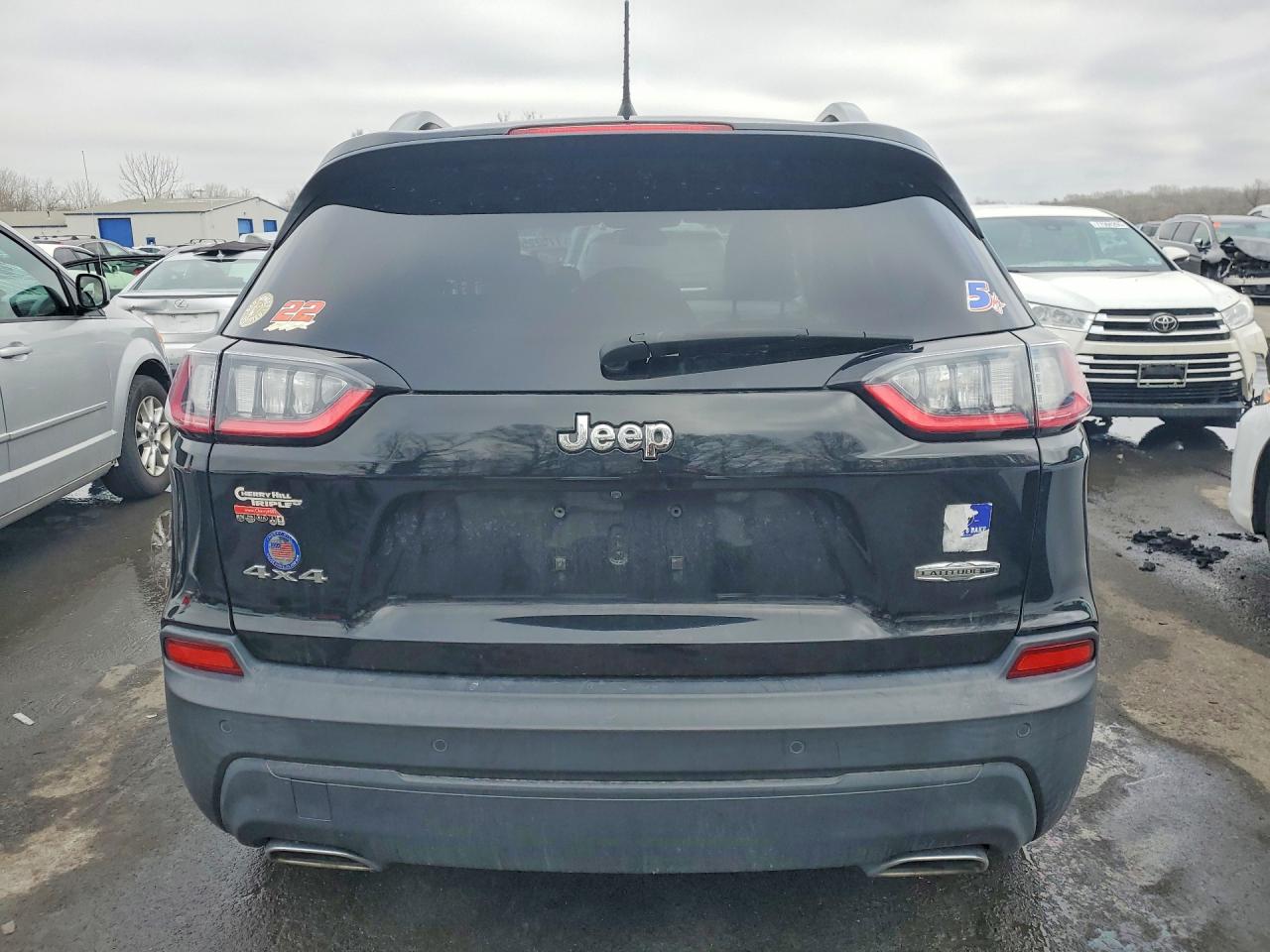 2019 JEEP CHEROKEE LATITUDE PLUS 4X4