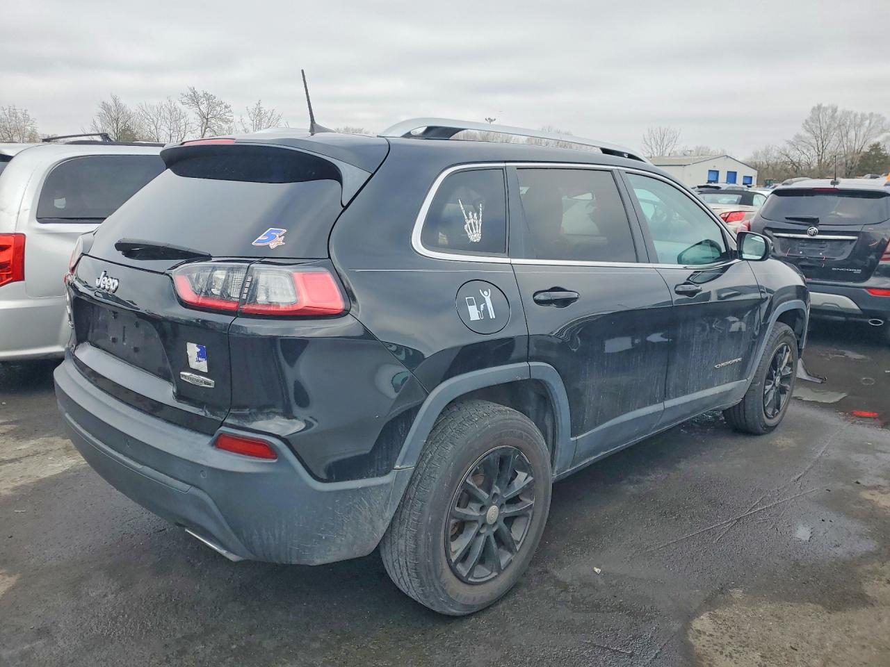 2019 JEEP CHEROKEE LATITUDE PLUS 4X4