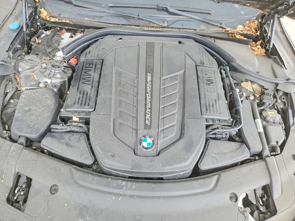 2018 BMW M760