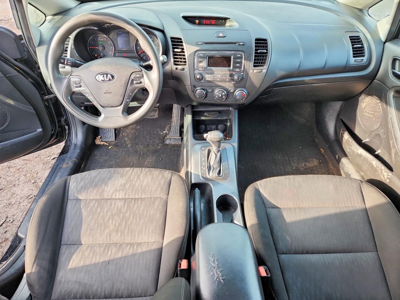 2016 KIA FORTE GL (Middle-Low Grade)