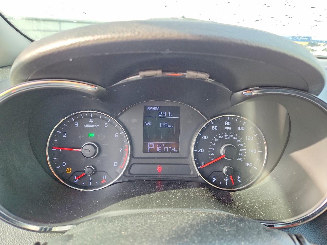 2016 KIA FORTE GL (Middle-Low Grade)