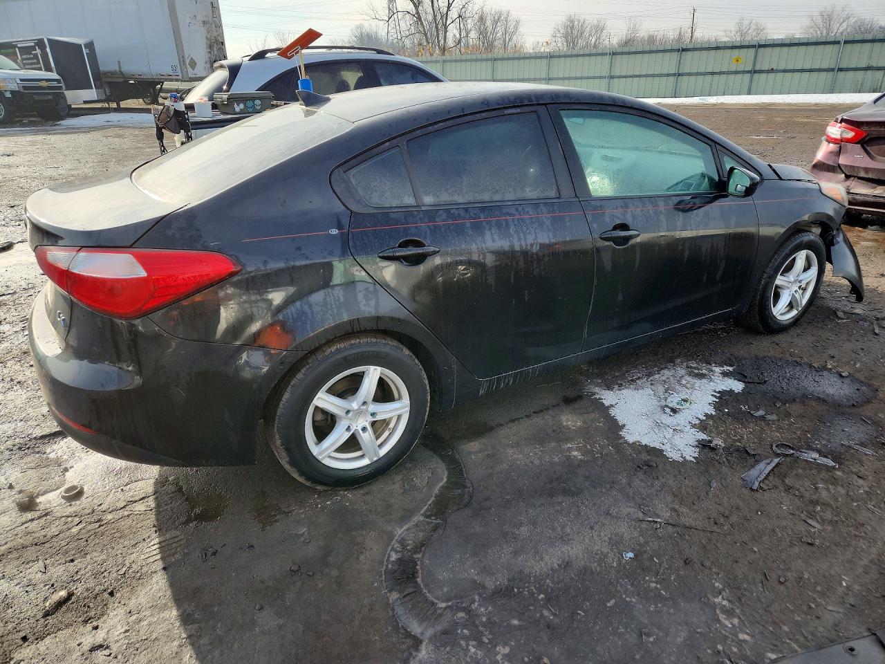 2016 KIA FORTE GL (Middle-Low Grade)