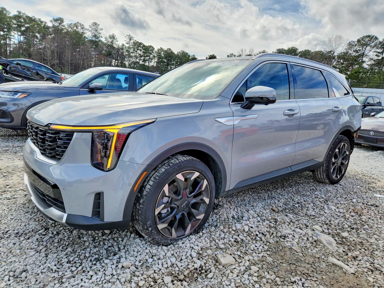 2025 KIA SORENTO