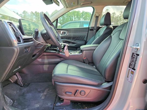 2025 KIA SORENTO