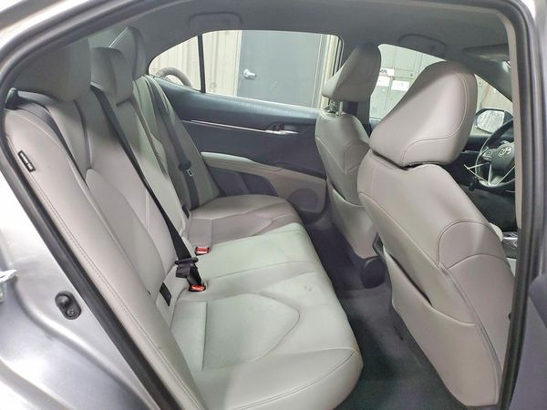 2022 TOYOTA CAMRY XLE
