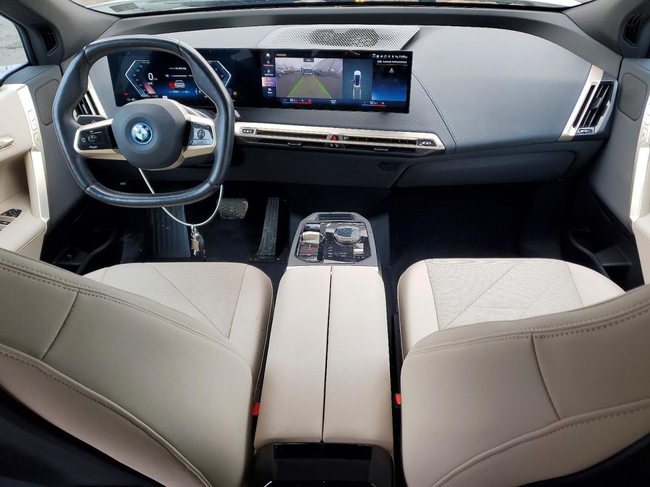 2023 BMW IX xDrive50i