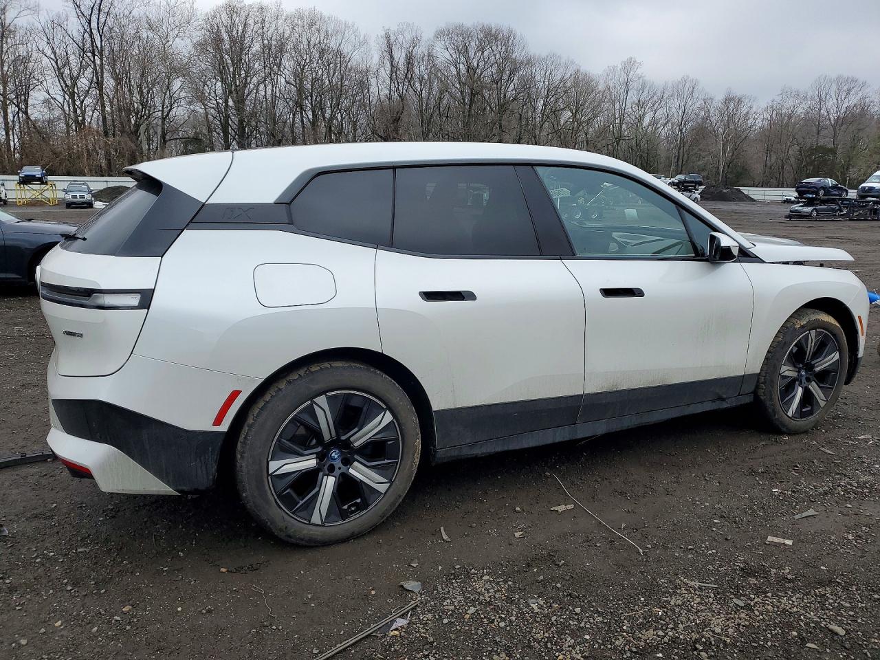 2023 BMW IX xDrive50i