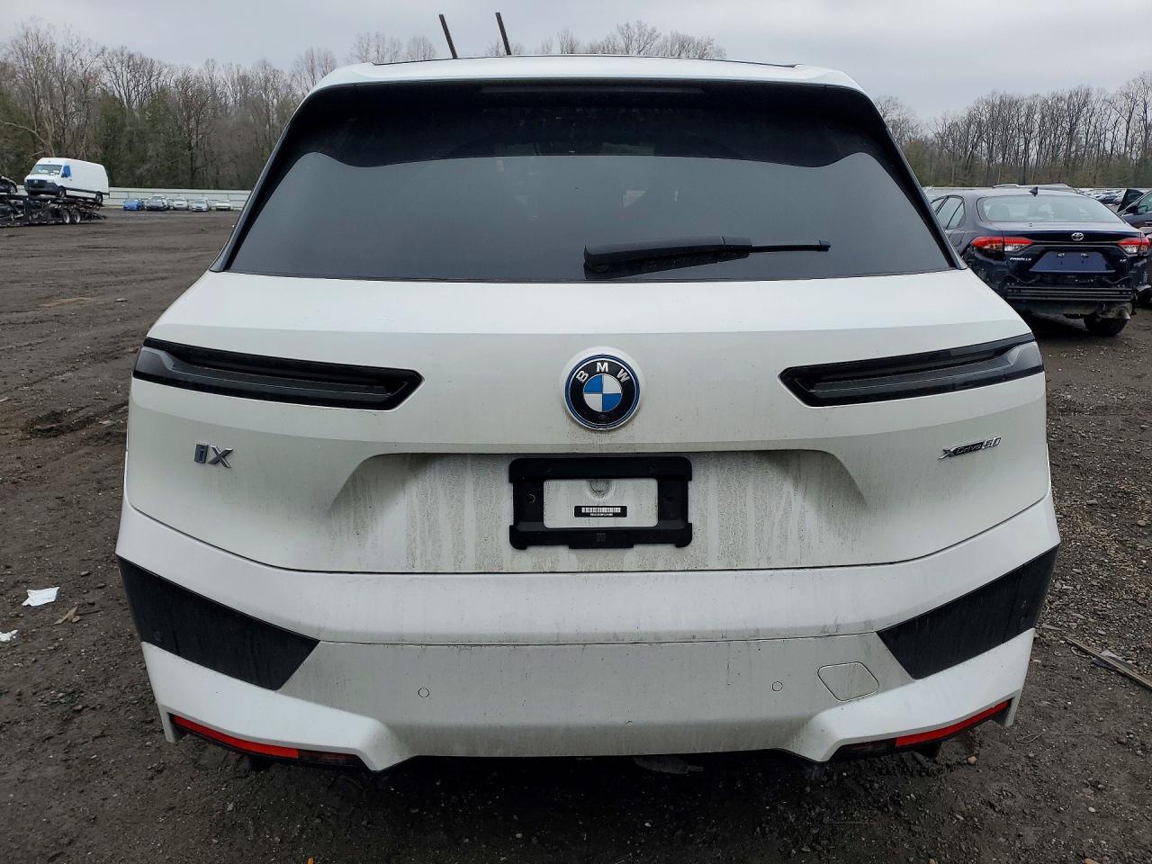 2023 BMW IX xDrive50i