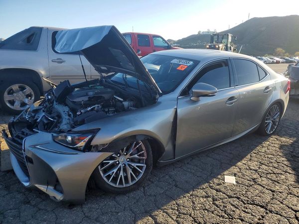 2018 LEXUS IS 300
