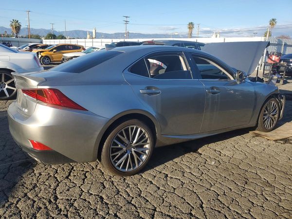 2018 LEXUS IS 300