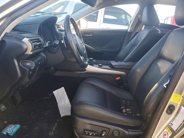 2018 LEXUS IS 300