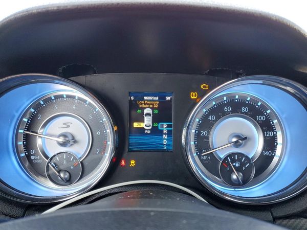 2014 CHRYSLER 300