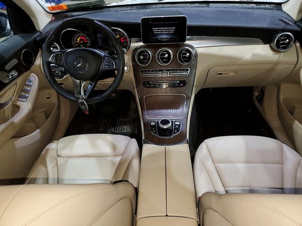 2019 MERCEDES-BENZ GLC