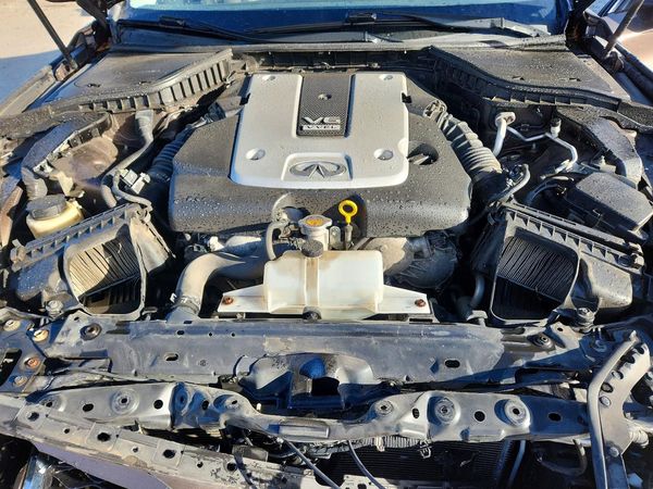 2015 INFINITI Q50