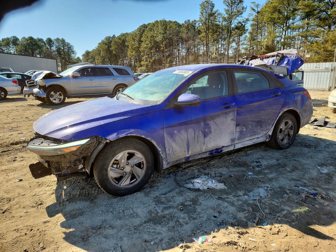2024 HYUNDAI ELANTRA SE