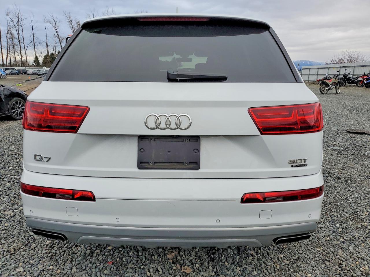 2017 AUDI Q7 quattro Prestige