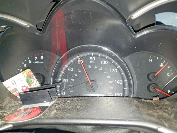 2014 KIA SORENTO Base/ LX