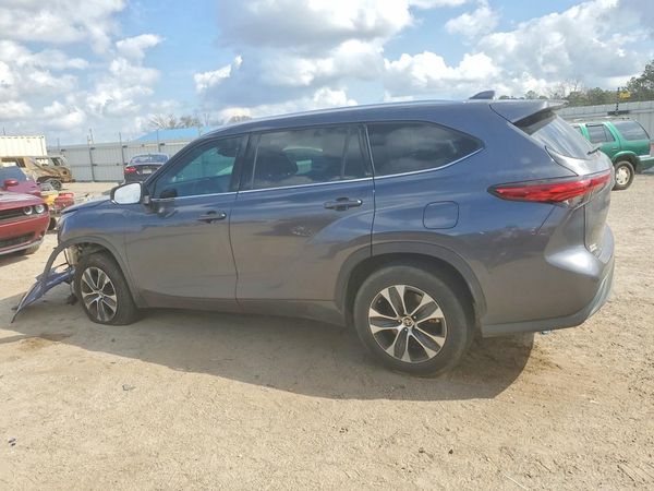 2020 TOYOTA HIGHLANDER XLE