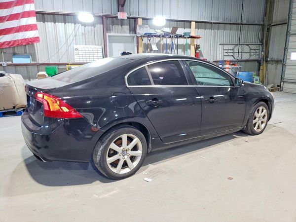 2016 VOLVO S60