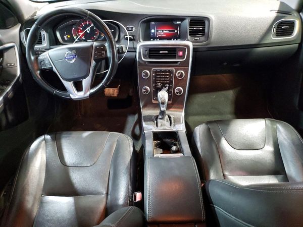 2016 VOLVO S60