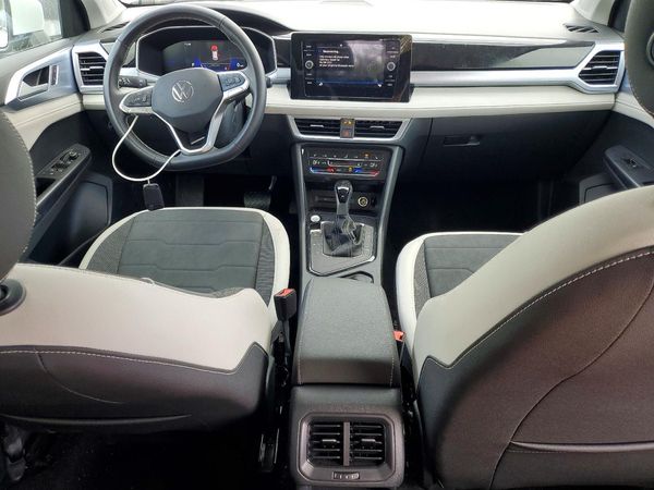 2025 VOLKSWAGEN TAOS