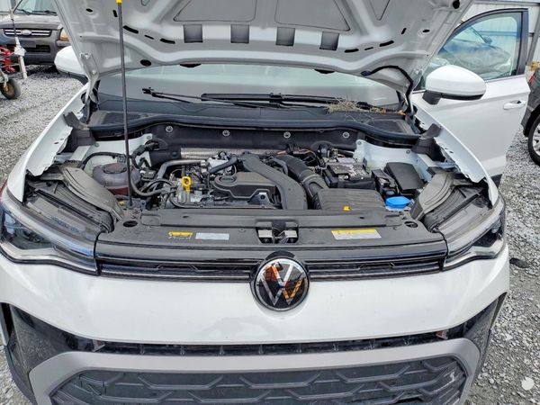 2025 VOLKSWAGEN TAOS