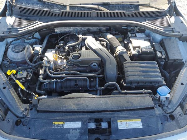 2025 VOLKSWAGEN JETTA Sport — Engine bay