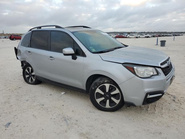 2018 SUBARU FORESTER