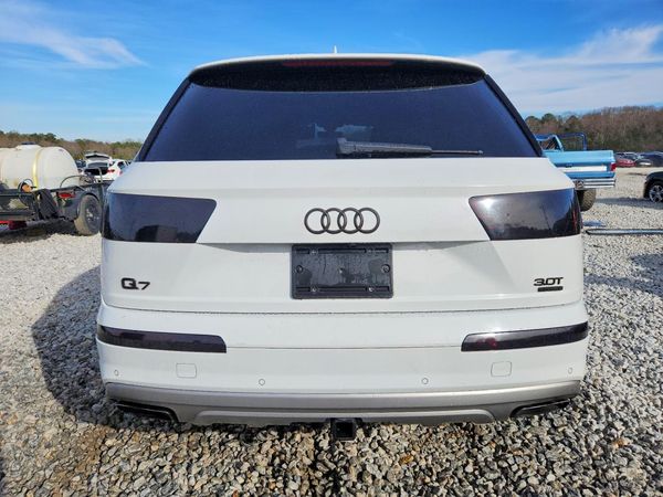 2017 AUDI Q7 quattro Premium Plus