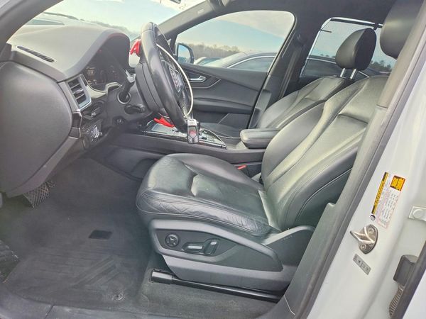 2017 AUDI Q7 quattro Premium Plus
