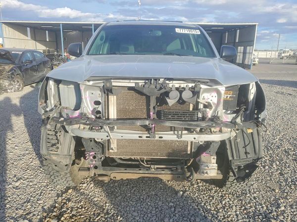 2012 TOYOTA TACOMA