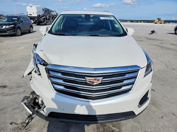 2018 CADILLAC XT5 Premium Luxury