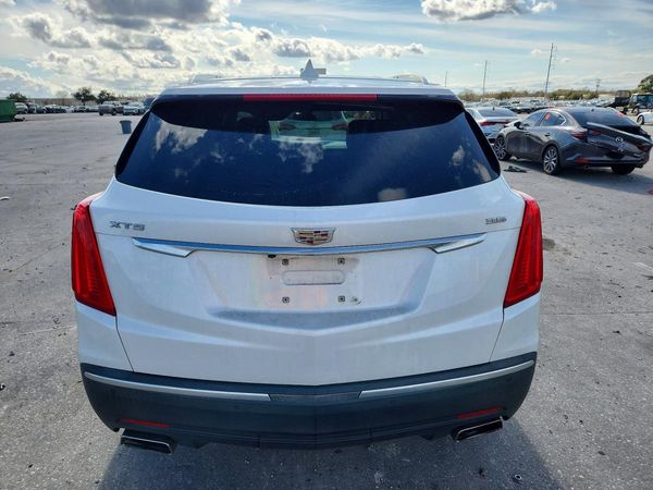 2018 CADILLAC XT5 Premium Luxury
