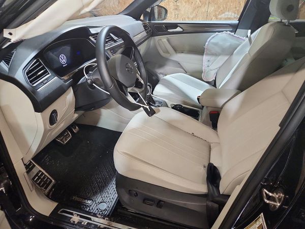 2024 VOLKSWAGEN TIGUAN 4Motion SE R-Line Black