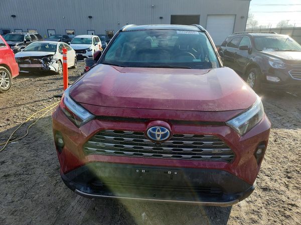 2024 TOYOTA RAV4 Limited