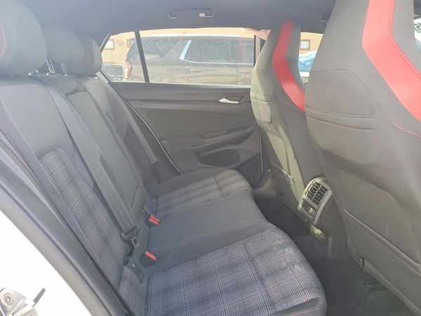 2022 VOLKSWAGEN GTI SE