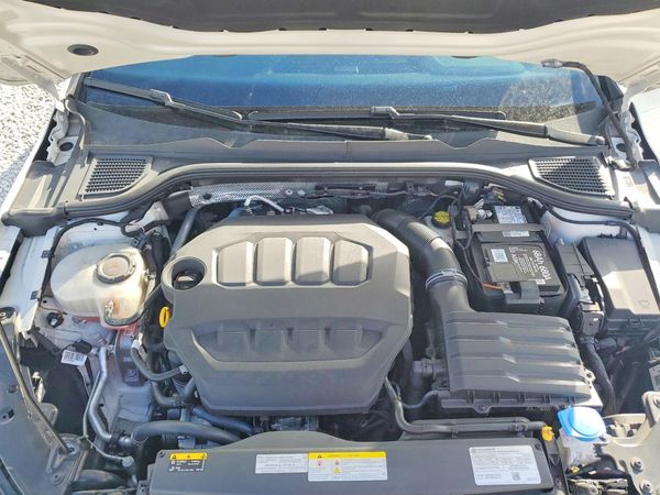 2022 VOLKSWAGEN GTI SE