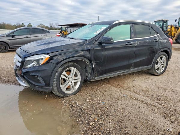 2017 MERCEDES-BENZ GLA GLA250