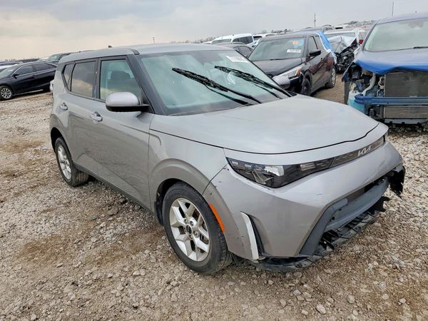 2023 KIA SOUL LX, S — Passenger 3/4