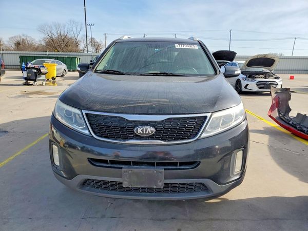 2014 KIA SORENTO