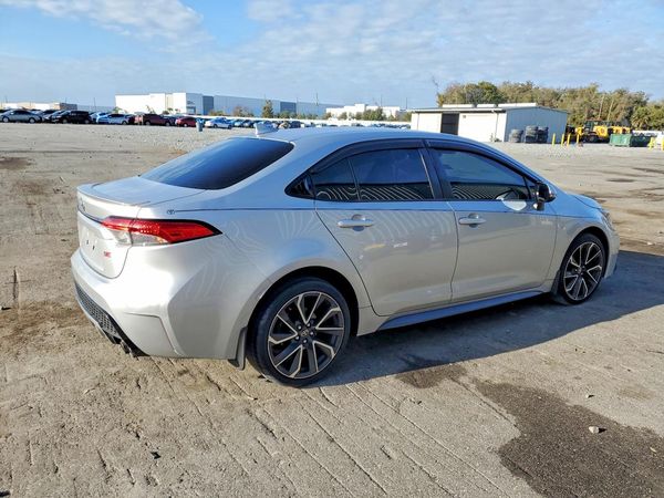2021 TOYOTA COROLLA
