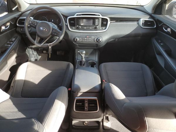 2018 KIA SORENTO L, LX