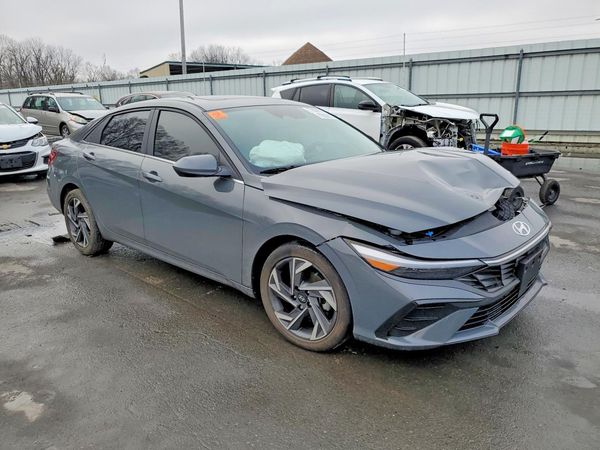 2024 HYUNDAI ELANTRA SEL w/ Convenience Pkg